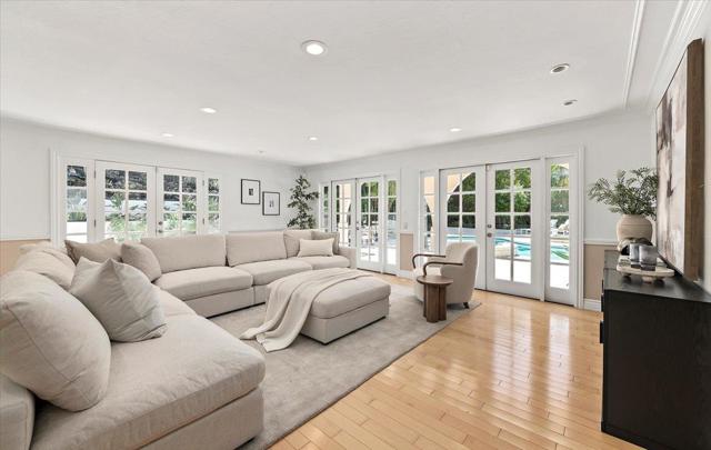 17274 Verdes Robles, Los Gatos CA: https://media.crmls.org/mediaz/d963537a-feed-4544-a156-07ee885c8260.jpg
