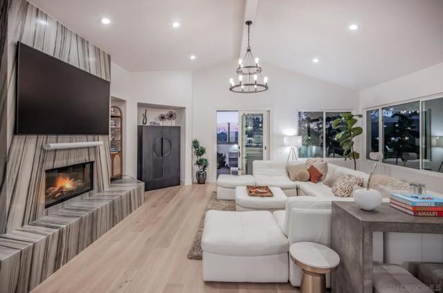 Image 3 of 65 For 1210 Clos Duval