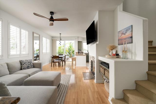 Detail Gallery Image 3 of 29 For 382 Carmel Creeper Pl, Encinitas,  CA 92024 - 2 Beds | 2/1 Baths