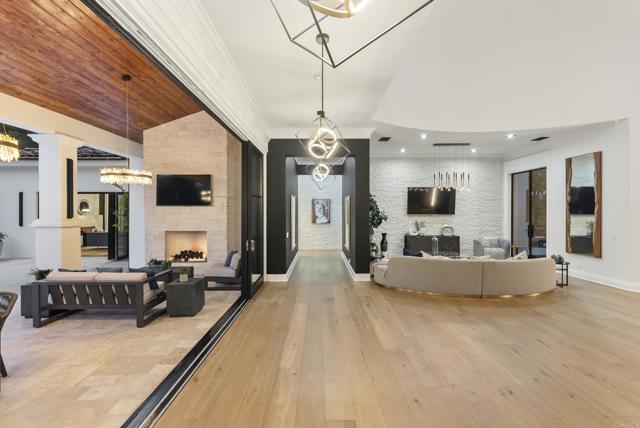 Image 28 of 70 For 14296 Dalia Drive