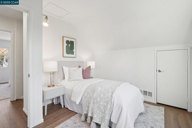 1467 Cape Cod Way, Concord CA: https://media.crmls.org/mediaz/d9653411-eb11-4806-8763-d3a39b5e23d4.jpg