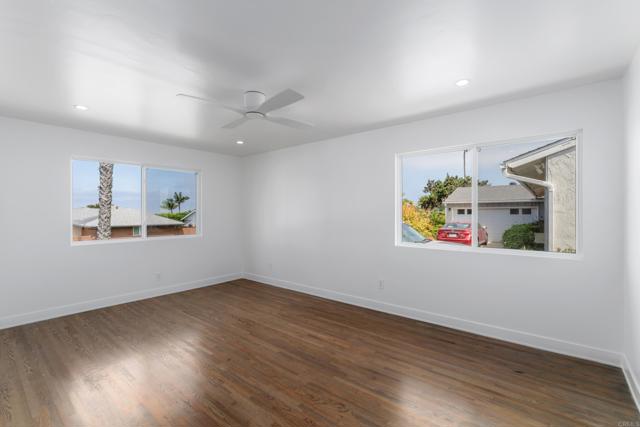 Detail Gallery Image 18 of 39 For 6653 Aranda Ave, La Jolla,  CA 92037 - 3 Beds | 2/1 Baths
