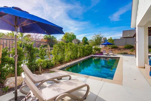 1221 Gable Court, San Marcos CA: https://media.crmls.org/mediaz/d9658ccf-07c1-45be-8669-8bfa802a4744.jpg