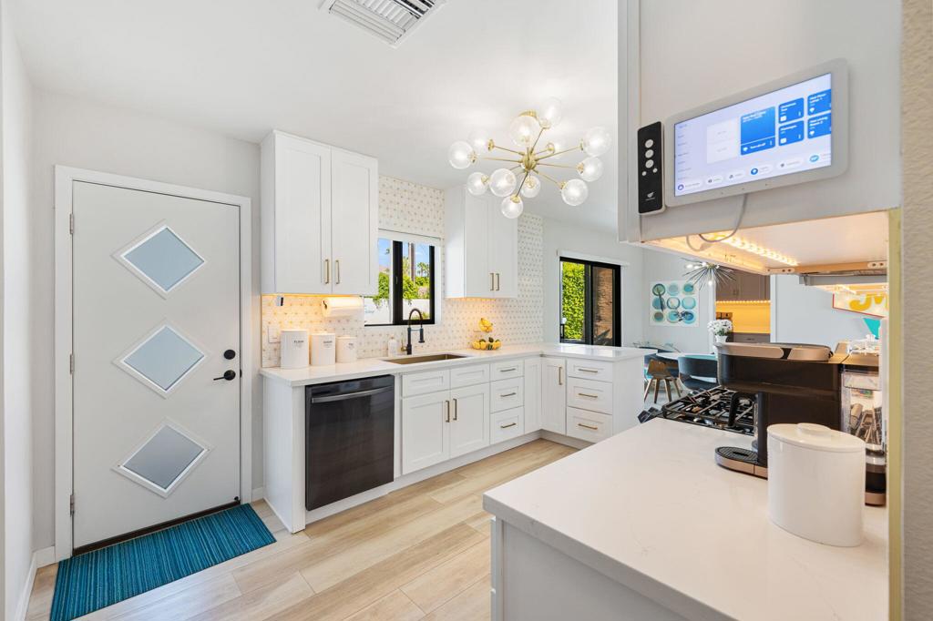 MLS #219137043DA image #8