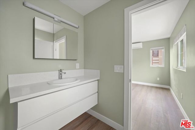 1317 Punta Gorda, Santa Barbara CA: https://media.crmls.org/mediaz/d967bc99-e030-4a9c-97dc-6094f4a377cb.jpg