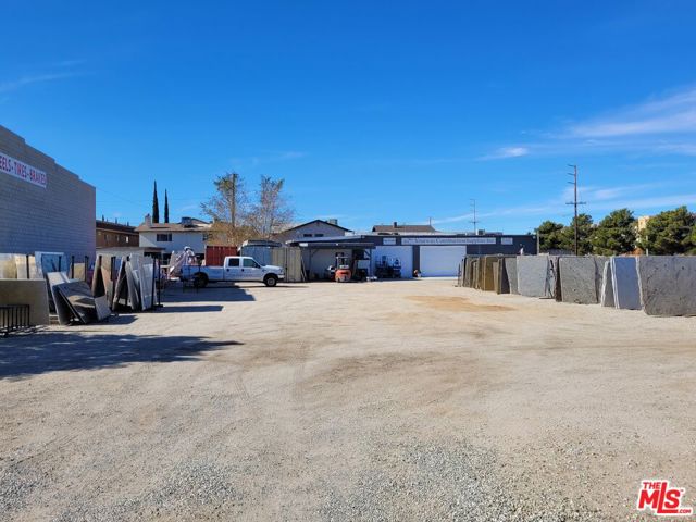 38755 6th Street, Palmdale, California 93550, ,Multi-Family,For Sale,6th,24468337