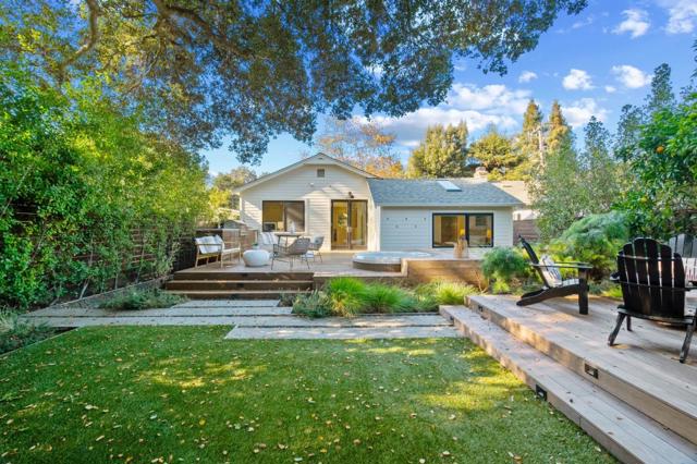 628 8th Avenue, Menlo Park CA: https://media.crmls.org/mediaz/d9687fd4-0078-42f9-92dd-b816c125c741.jpg