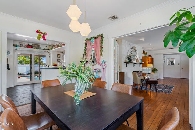 Detail Gallery Image 7 of 22 For 2701 N 6th St, Burbank,  CA 91504 - 3 Beds | 2 Baths