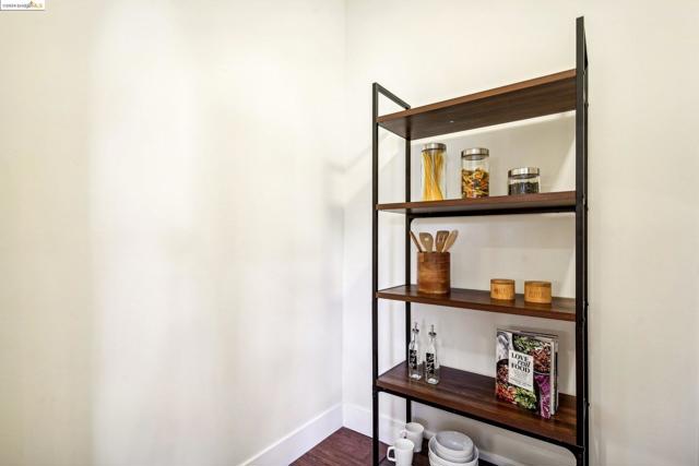 Image 20 of 46 For 90 Starview Dr