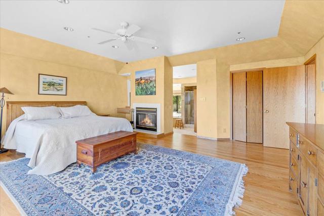 275 Nicholson Drive, Hollister CA: https://media.crmls.org/mediaz/d96a5f9d-0684-4004-aa51-861704765482.jpg