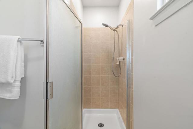 Image 25 of 46 For 1816 Rosswood Drive