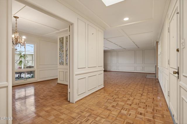 281 Glen Ellen Drive, Ventura CA: https://media.crmls.org/mediaz/d96c2ce7-edb8-4af9-8d26-60da6bdb1eec.jpg