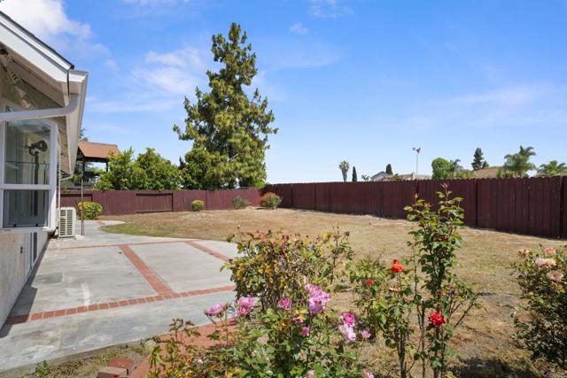 Detail Gallery Image 14 of 47 For 4888 Northerly St, Oceanside,  CA 92056 - 3 Beds | 2 Baths