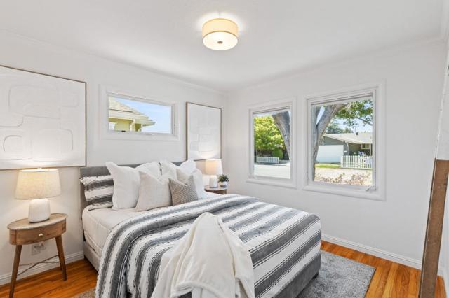286 Hans Avenue, Mountain View CA: https://media.crmls.org/mediaz/d96e8092-5048-449c-94c6-06d195f052b4.jpg