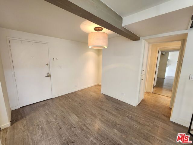 1440 Veteran Avenue, Los Angeles CA: https://media.crmls.org/mediaz/d96ee651-08fe-4999-adeb-81aea083e800.jpg
