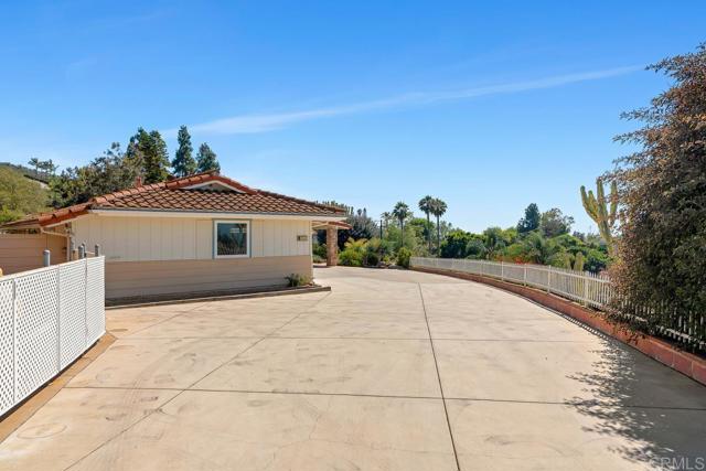 Detail Gallery Image 50 of 52 For 2382 Mirador, Vista,  CA 92084 - 3 Beds | 2/1 Baths