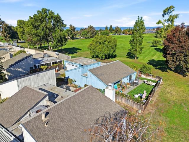 304 Ridgemark Drive, Hollister CA: https://media.crmls.org/mediaz/d96f2c0c-03d3-4781-8046-04625a5b9161.jpg