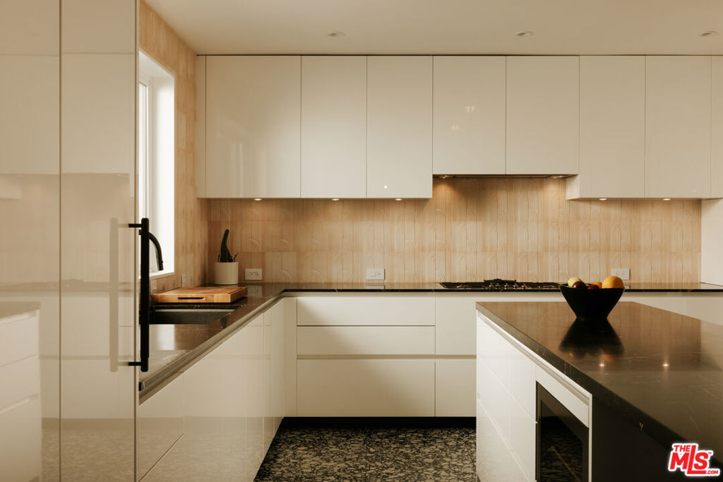 MLS #26861395 image #3