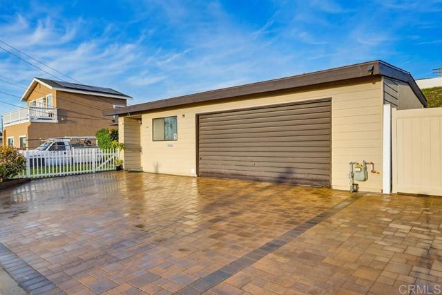 Detail Gallery Image 3 of 46 For 1139 Ocelot Ave, Chula Vista,  CA 91911 - 3 Beds | 2 Baths