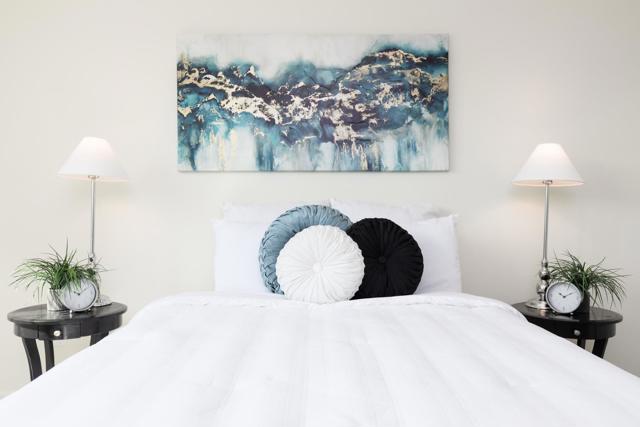 733 E Evelyn Avenue, Sunnyvale CA: https://media.crmls.org/mediaz/d9700056-ef2a-4ec3-aad3-c0f94d078f58.jpg