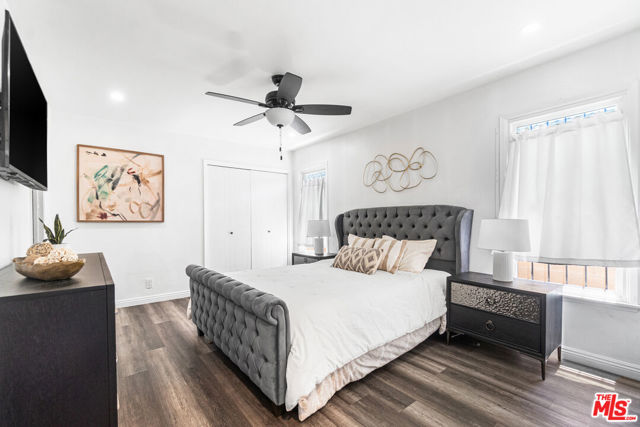24613 Neptune Avenue, Carson CA: https://media.crmls.org/mediaz/d9700655-c512-4372-8cdf-968f1d2f2a2e.jpg
