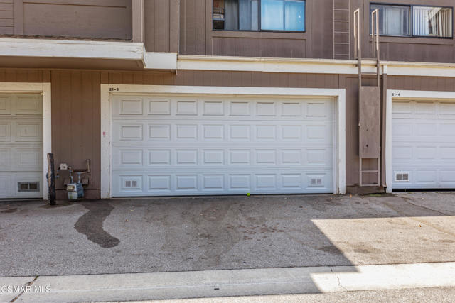 12521 Bradley Avenue, Sylmar CA: https://media.crmls.org/mediaz/d9703448-5f62-4e7b-ba73-1061e7c62277.jpg