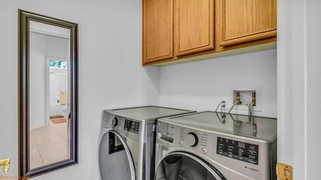 67665 S Natoma Drive, Cathedral City CA: https://media.crmls.org/mediaz/d9716b80-3559-4270-82af-4f53a1e0b2e6.jpg