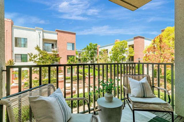 1060 S 3rd Street, San Jose CA: https://media.crmls.org/mediaz/d97197ee-ec62-4900-b883-b2a07e0b768b.jpg