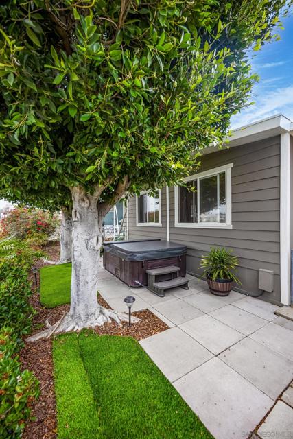 1815 Sweetwater Rd, Spring Valley CA: https://media.crmls.org/mediaz/d97250c3-4c05-4bf9-8412-c1ad28b7bf52.jpg