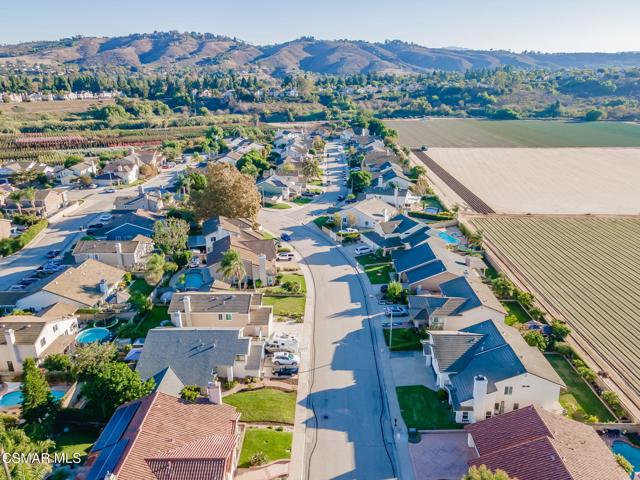 4615 Pepper Mill Street, Moorpark CA: https://media.crmls.org/mediaz/d972515b-305f-4aaf-b762-9f0cd5d6349e.jpg