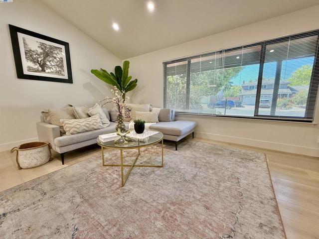 1926 Paseo Del Cajon, Pleasanton CA: https://media.crmls.org/mediaz/d972ccc8-93dc-4062-8c96-a4da103cddfd.jpg