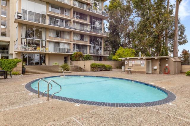 400 Davey Glen Road, Belmont CA: https://media.crmls.org/mediaz/d97384c7-365e-4883-8a6e-fcd976dae9d4.jpg
