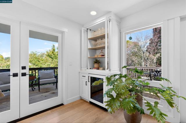 Image 14 of 46 For 393 Colorados Ct