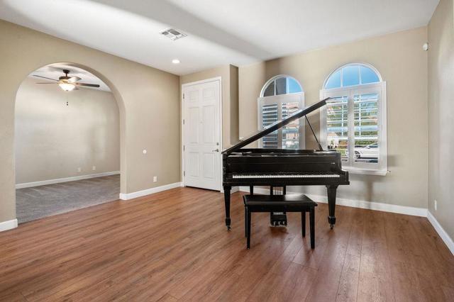 11447 Mirage Drive, Chowchilla CA: https://media.crmls.org/mediaz/d97586eb-c282-4485-84f4-d90ef8d2de8b.jpg