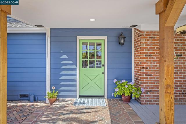 3505 Euclid Ave, Concord CA: https://media.crmls.org/mediaz/d975f52e-f50a-4e64-9037-447a66e08533.jpg