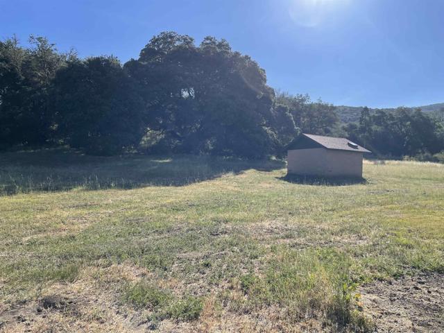 5750 Forest Meadows, Julian CA: https://media.crmls.org/mediaz/d976d540-fc31-4316-ace9-b556d10b2c42.jpg