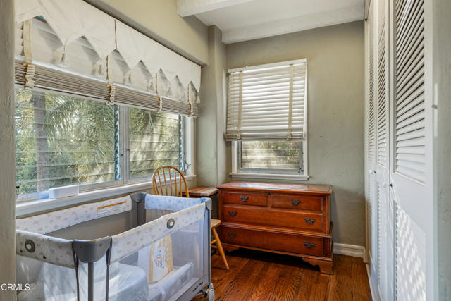 5321 Alta Canyada Road, La Canada Flintridge CA: https://media.crmls.org/mediaz/d976dec4-12e8-4b4a-903b-6d0f3e9b823a.jpg