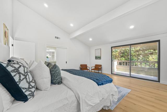 536 Sand Hill Circle, Menlo Park CA: https://media.crmls.org/mediaz/d97717c5-f979-4496-afe5-24c59626a28a.jpg