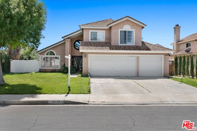 3228 Rollingridge Avenue, Palmdale CA: https://media.crmls.org/mediaz/d977ee7c-1fd9-4d56-96de-fc6260b3a9e1.jpg