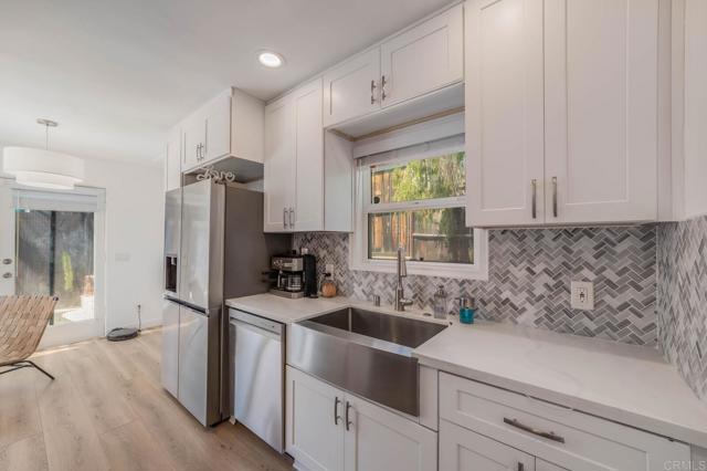 3164 Elm st, San Diego CA: https://media.crmls.org/mediaz/d9781764-4e22-4c2e-ba26-3b7d2f4d1c86.jpg