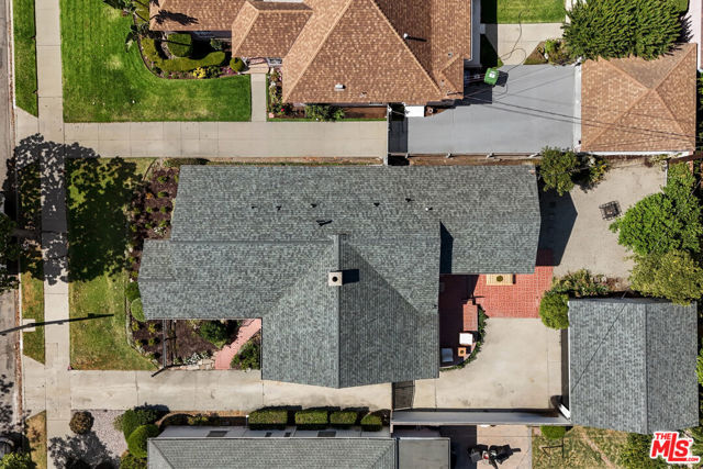 3860 Hepburn Avenue, Los Angeles CA: https://media.crmls.org/mediaz/d978575b-8cc3-43e2-bbdf-c70998cd2d0f.jpg