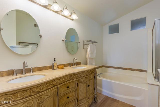 1132 Mooring Walk, Oxnard CA: https://media.crmls.org/mediaz/d97926c7-c85d-4e84-9793-3655d2d56799.jpg