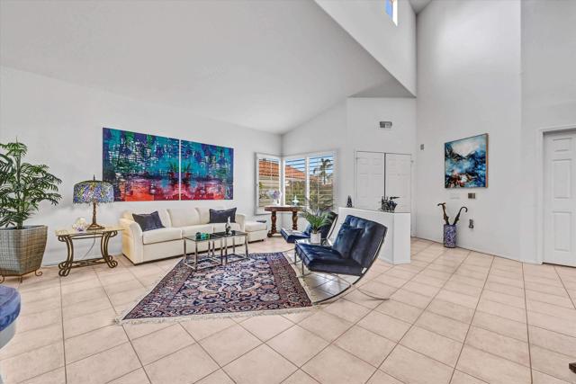 4981 Lamia Way, Oceanside CA: https://media.crmls.org/mediaz/d979689e-d8e7-4c08-8fcd-496195c20d4d.jpg