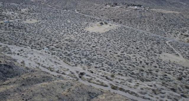 55455 Pipes Canyon, Pioneertown CA: https://media.crmls.org/mediaz/d979a6fb-d5c6-4a49-93f6-1a2716ae1fa4.jpg