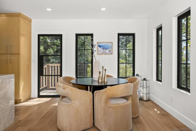 375 E Avenue, Coronado CA: https://media.crmls.org/mediaz/d97a8207-8d44-4ff6-821f-153f0fd8ce78.jpg