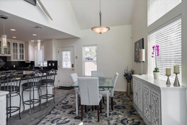 20944 Woodside Way, Groveland CA: https://media.crmls.org/mediaz/d97aa5d5-f032-4212-bb49-653b2ee8e1dd.jpg