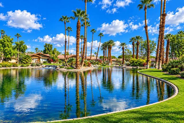 86 Palomino Circle, Palm Desert, CA 92211