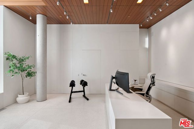 1430 Sunset Plaza Drive, Los Angeles CA: https://media.crmls.org/mediaz/d97bdc52-60ed-4470-8fca-b41c4938ba7f.jpg