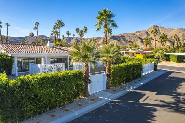 68159 Mountain View Road, Cathedral City CA: https://media.crmls.org/mediaz/d97c203d-583c-4712-8716-2e5ff66ea9c5.jpg