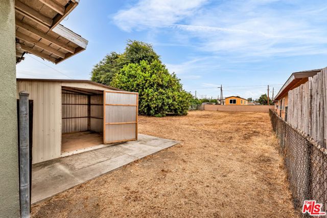 8753 Vans Street, Paramount CA: https://media.crmls.org/mediaz/d97c69b4-9db9-4f7f-ae96-46bfcfb6e33a.jpg